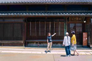 alking through the preserved streets of Kinomoto during the Lake Biwa day tour